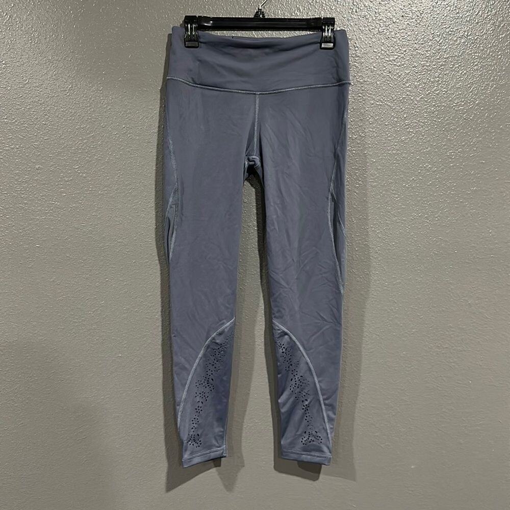 Victoria’s Secret Sport Knockout Mesh Panel Cutout Design Leggings M NWOT